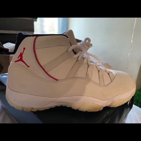 Jordan 11’s - Picture 3 of 6